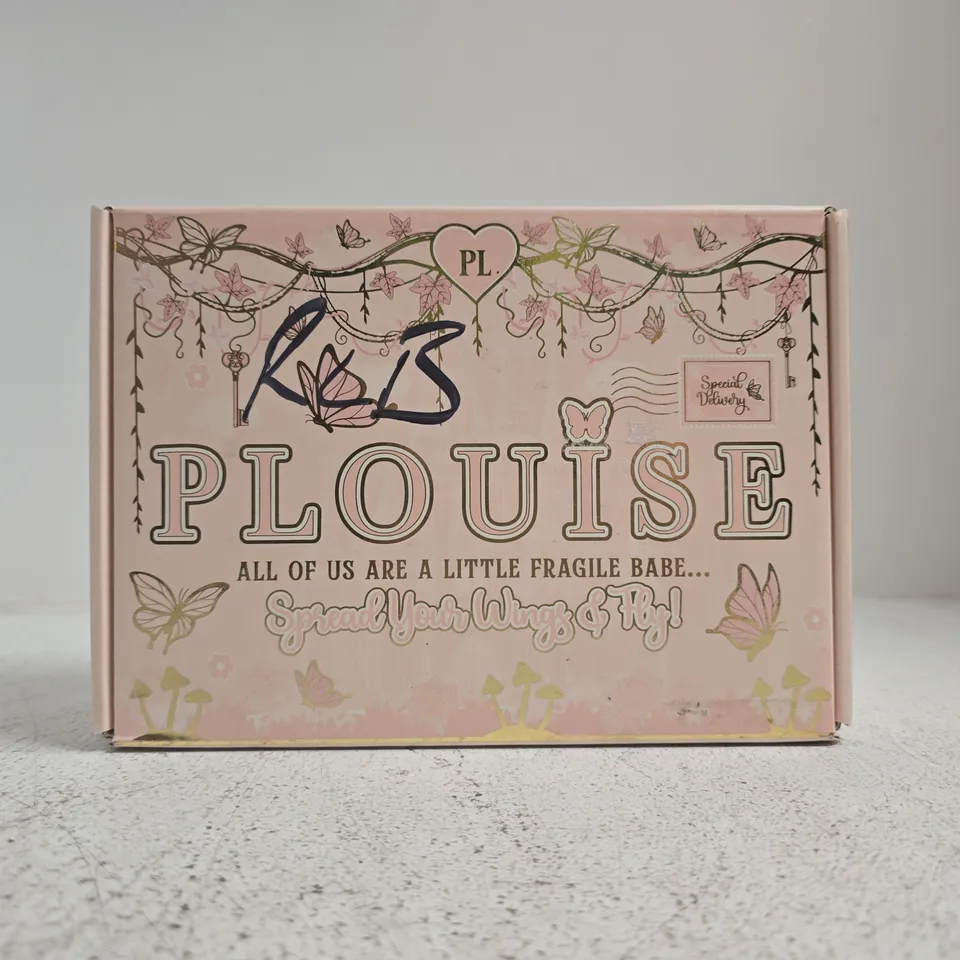P.LOUISE MYSTERY COSMETIC BEAUTY SET