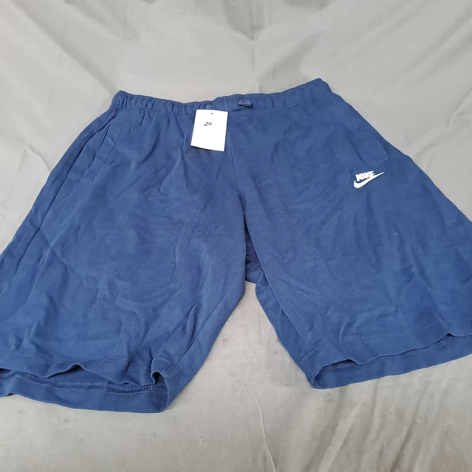 NIKE NAVY CASUAL SHORTS SIZE L