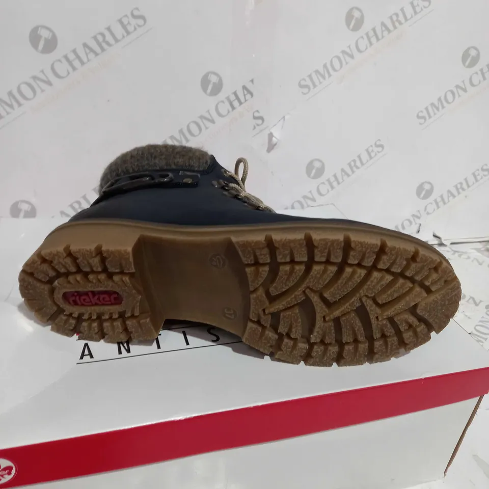 BOXED PAIR OF RIEKER HIKING BOOT WITH MULTI CUFF SIZE 4