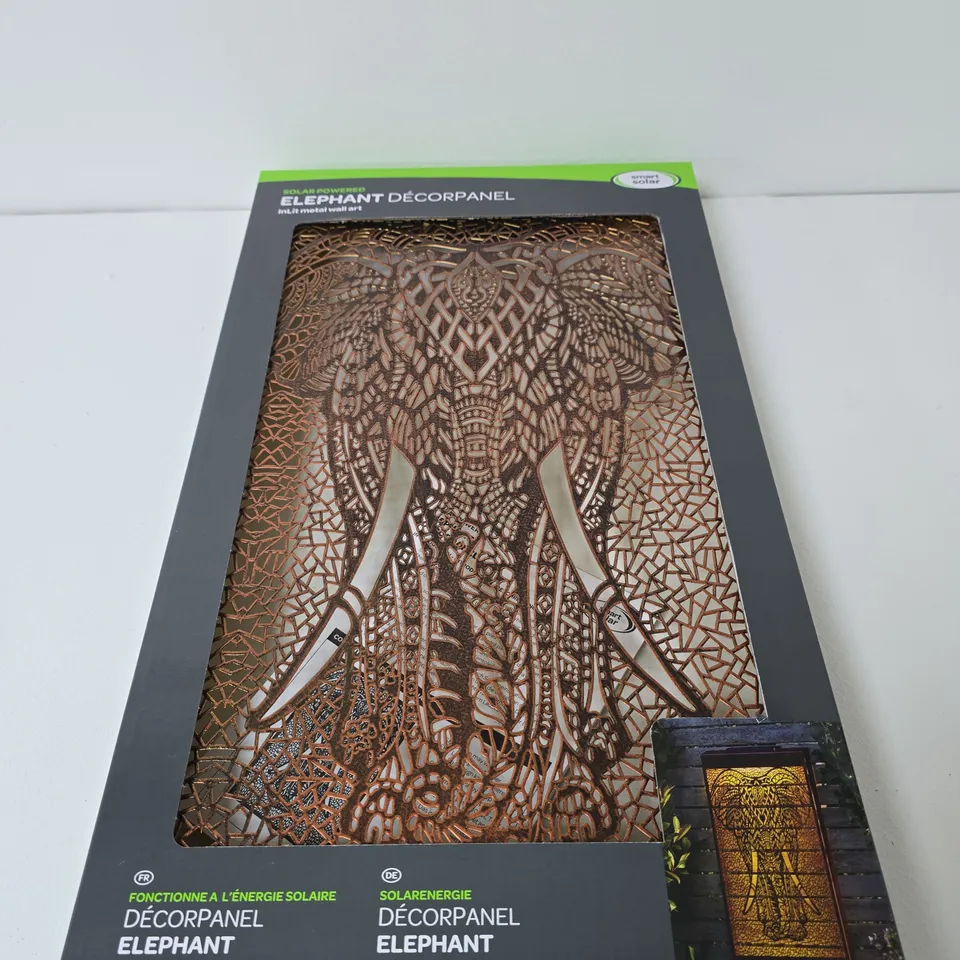 ELEPHANT DÉCORPANEL – SOLAR POWERED WALL ART