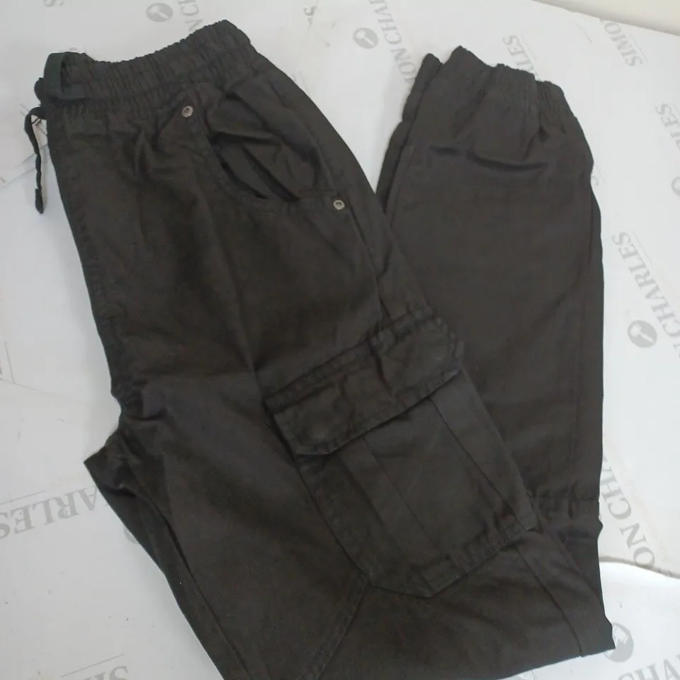 ANOTHER INFLUENCE CUFFED CARGO TROUSERS SIZE S