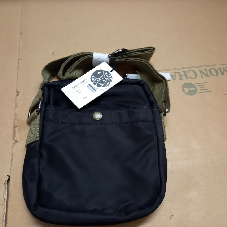 PRETTY GREEN FESTIVAL CROSS BODY BAG
