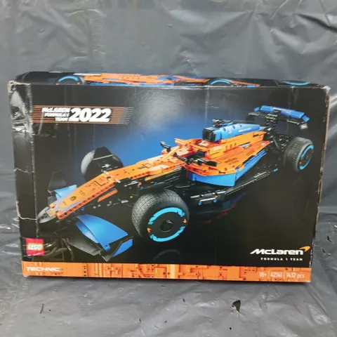 BOXED LEGO TECHNIC MCLAREN FORMULA 1 RACE CAR 2022 (42141)