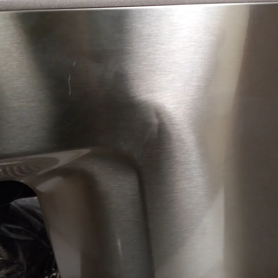 SAGE THE ORACLE TOUCH COFFEE MACHINE