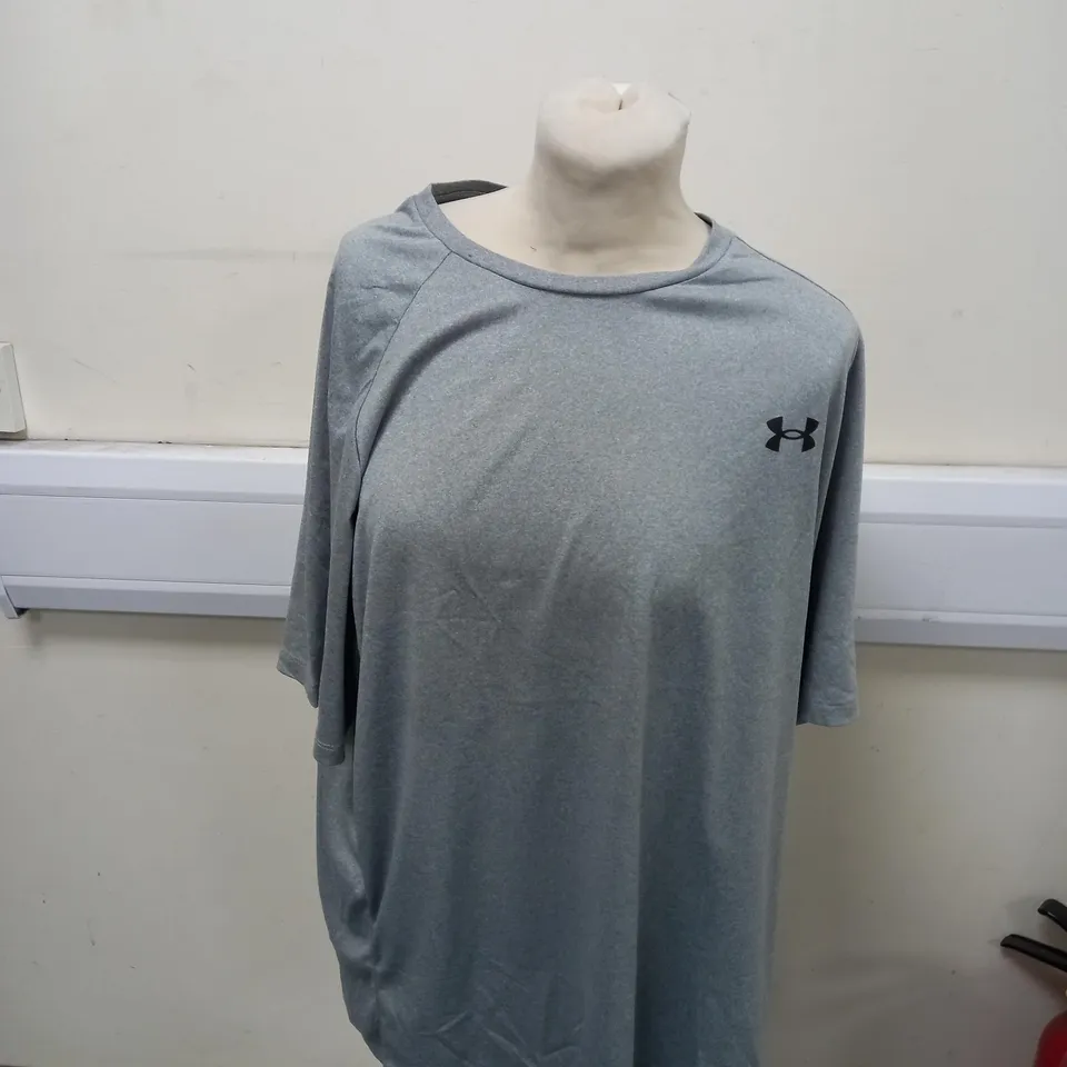 LIGHT GREY UNDER ARMOUR T-SHIRT SIZE XL 