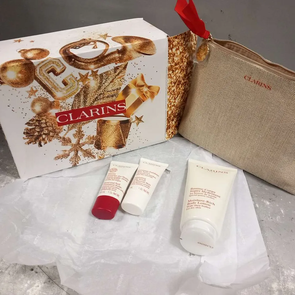 BOXED CLARINS GIFT SET