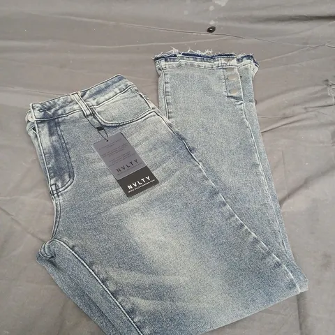 NVLTY VINTAGE SNAPER FLARE JEANS IN BLUE SIZE 28