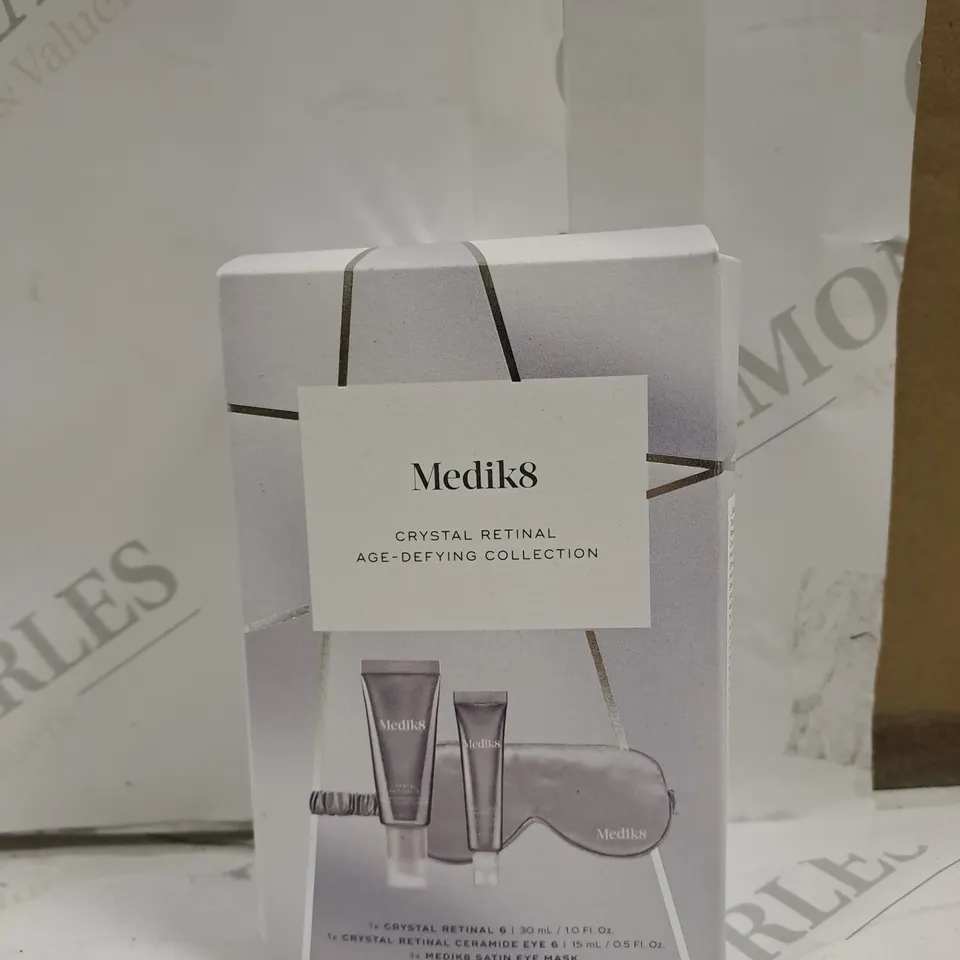 MEDIK8 CRYSTAL RETINAL AGE-DEFYING COLLECTION 