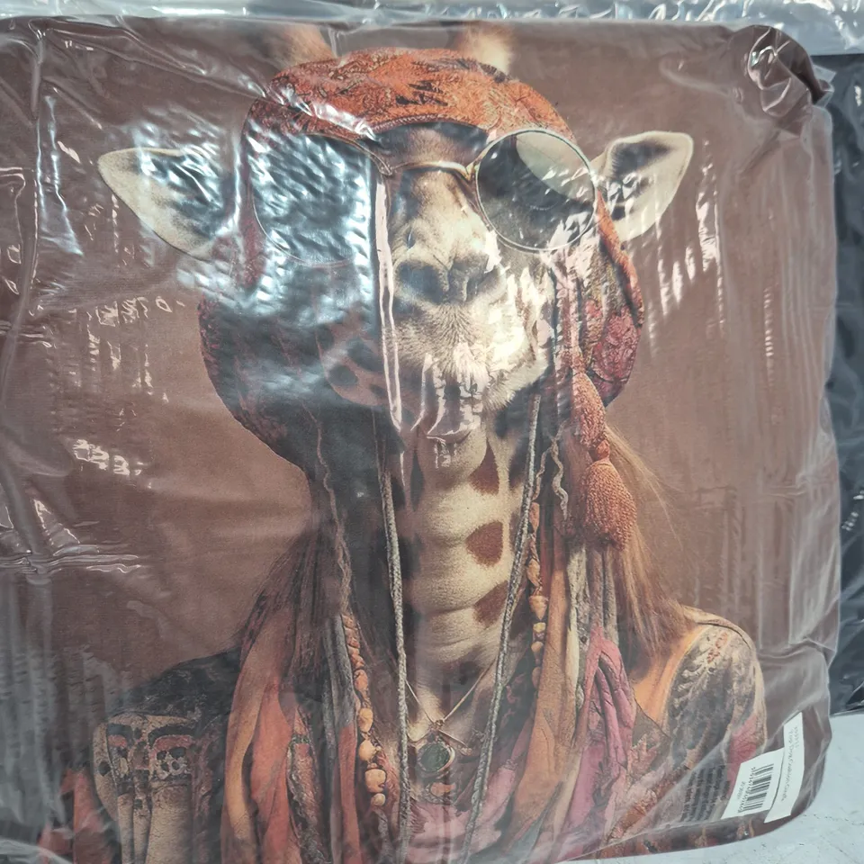 LOT OF 16 AS NEW TOP DOG GIRAFFE THEMED FILLED CUSHIONS - 45X45CM