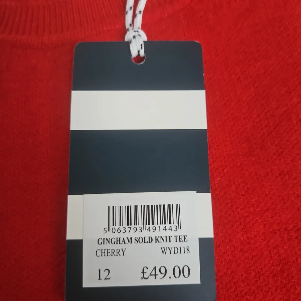 CAEW CLOTHING COMPANY SOLID KNIT TEE – RED, UK 12