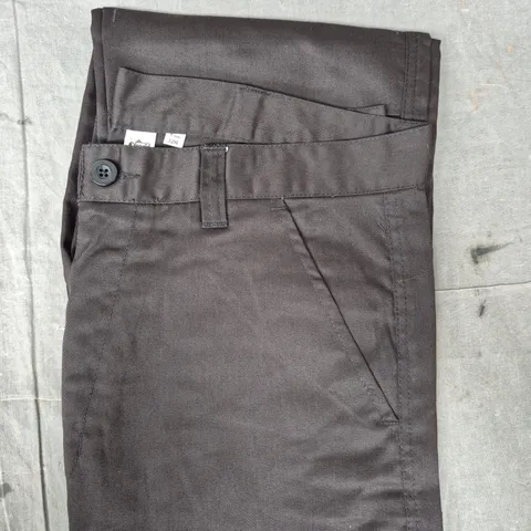 RANGER WORKWEAR CARGO PANTS IN BLACK SIZE 32R