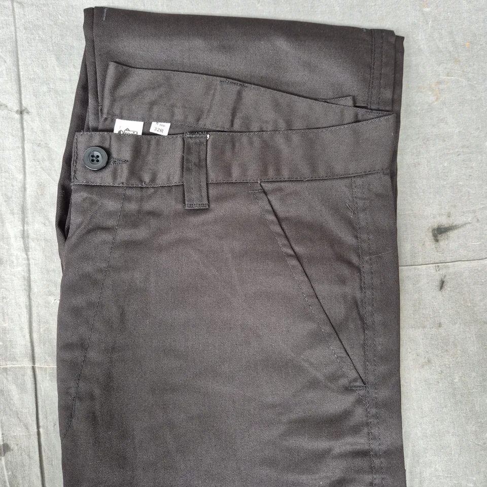 RANGER WORKWEAR CARGO PANTS IN BLACK SIZE 32R