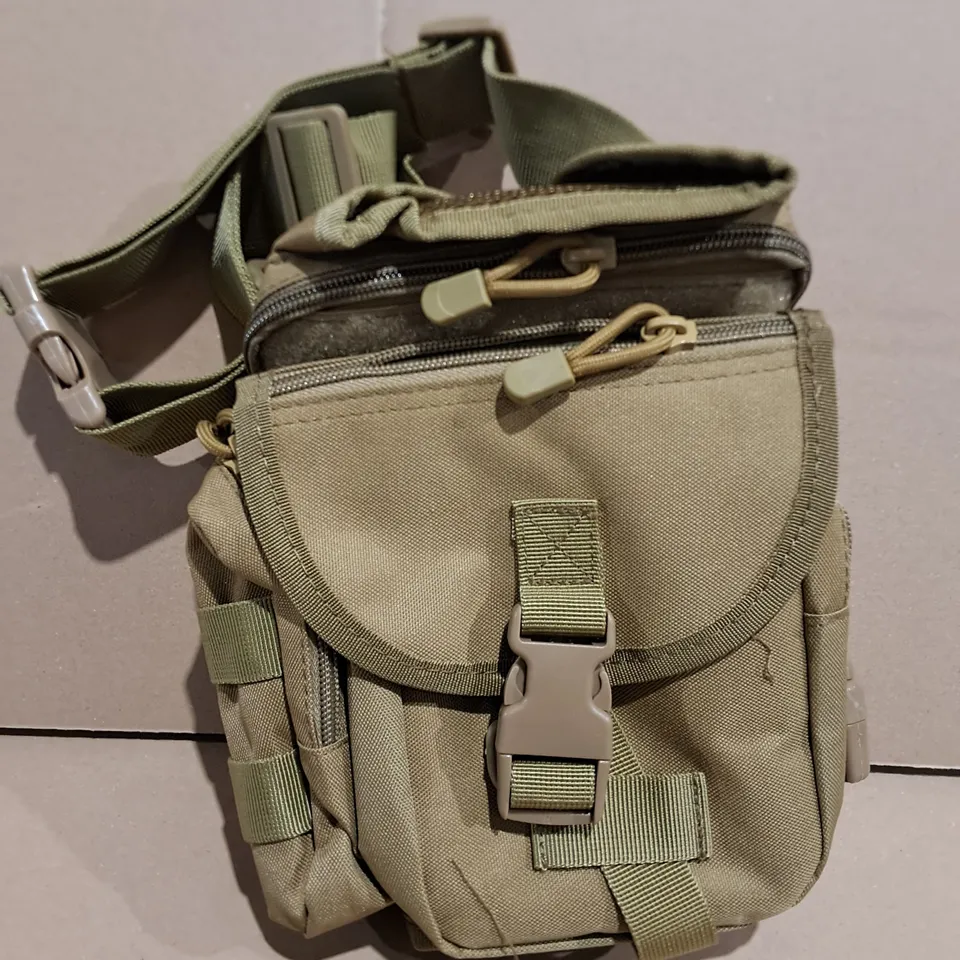 LOT OF 5 TACTICAL MULT POCKETED BAGS IN OLIVE DRAB