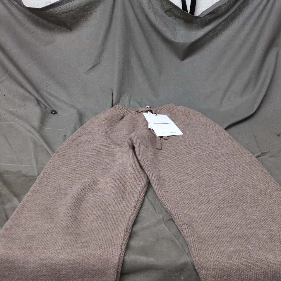 SISTERSANDSEEKERS BROWN KNIT TROUSERS 2XS