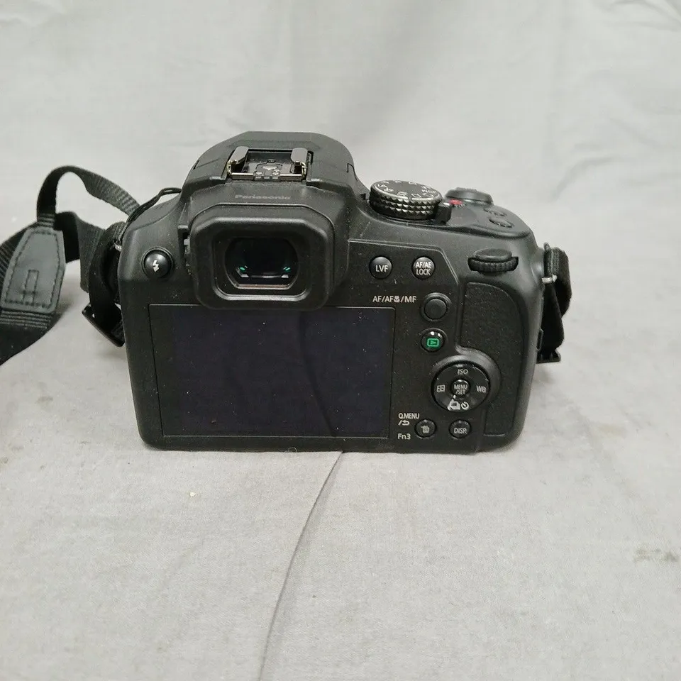 PANASONIC DMC-FZ82D 18MP BRIDGE CAMERA - BLACK