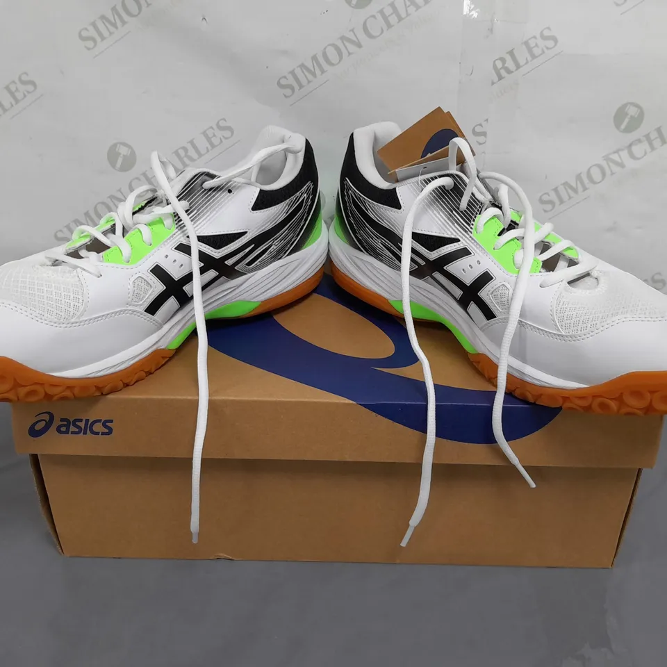 BOXED PAIR OF ASICS GEL-TASK 3 SHOES IN WHITE/BLACK/LIME UK SIZE 13