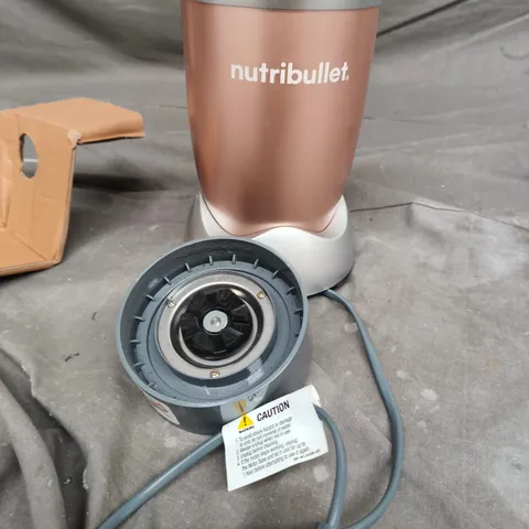 NUTRIBULLET 900 SERIES BLENDER 