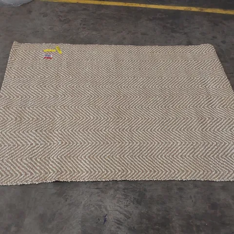 WIDNER HAND BRAIDED BEIGE/WHITE RUG // 170 X 120CM