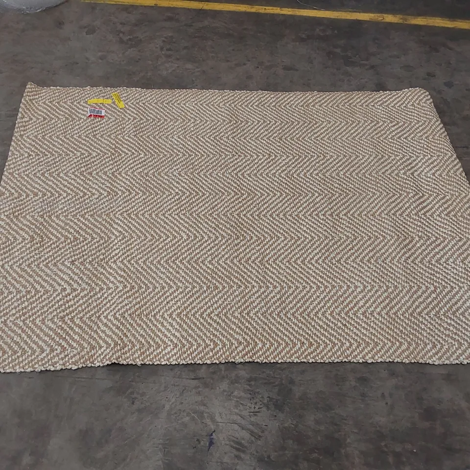 WIDNER HAND BRAIDED BEIGE/WHITE RUG // 170 X 120CM
