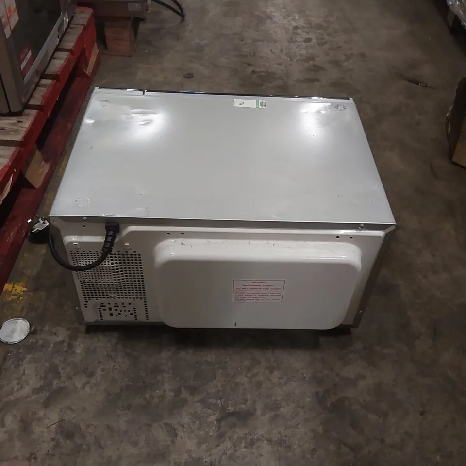 SHARP 900W MICROWAVE OVEN