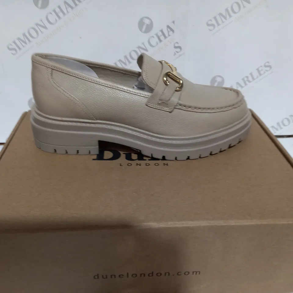 BOXED  DUNE CHUNKY LOAFERS IN cream UK SIZE 5