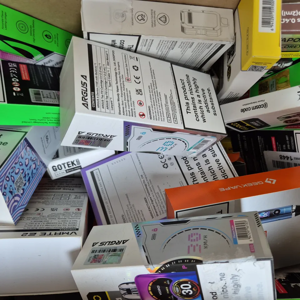 BOX OF APPROXIMATELY 20 ASSORTED VAPING ITEMS AND PRODUCTS TO INCLUDE VAPORESSO, ASPIRE, ETC