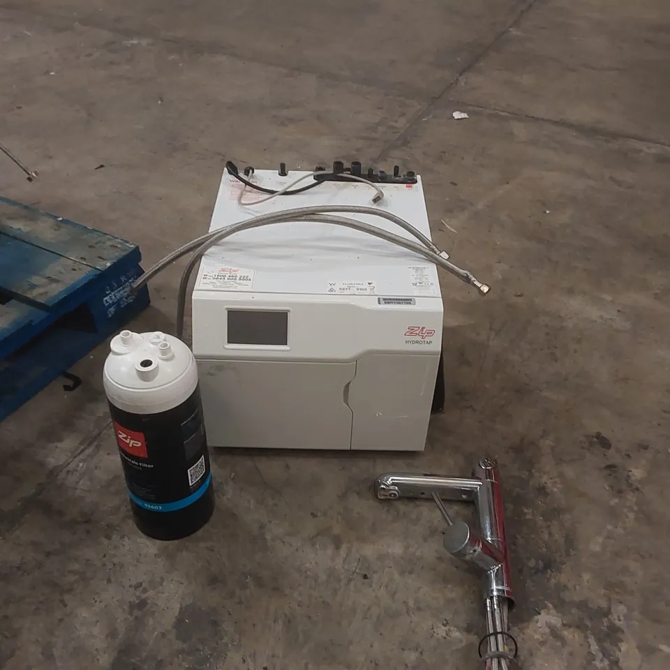 ZIP HYDROTAP AV160/175G4 BOILING CHILLED TAP