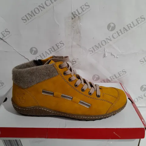REIKER LACED ANKLE BOOTS YELLOW SIZE 7.5