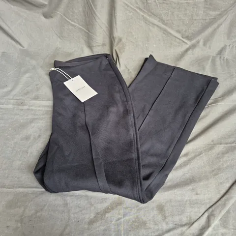 EVERLANE THE DREAM KICK FLARE PANT IN BLACK SIZE L
