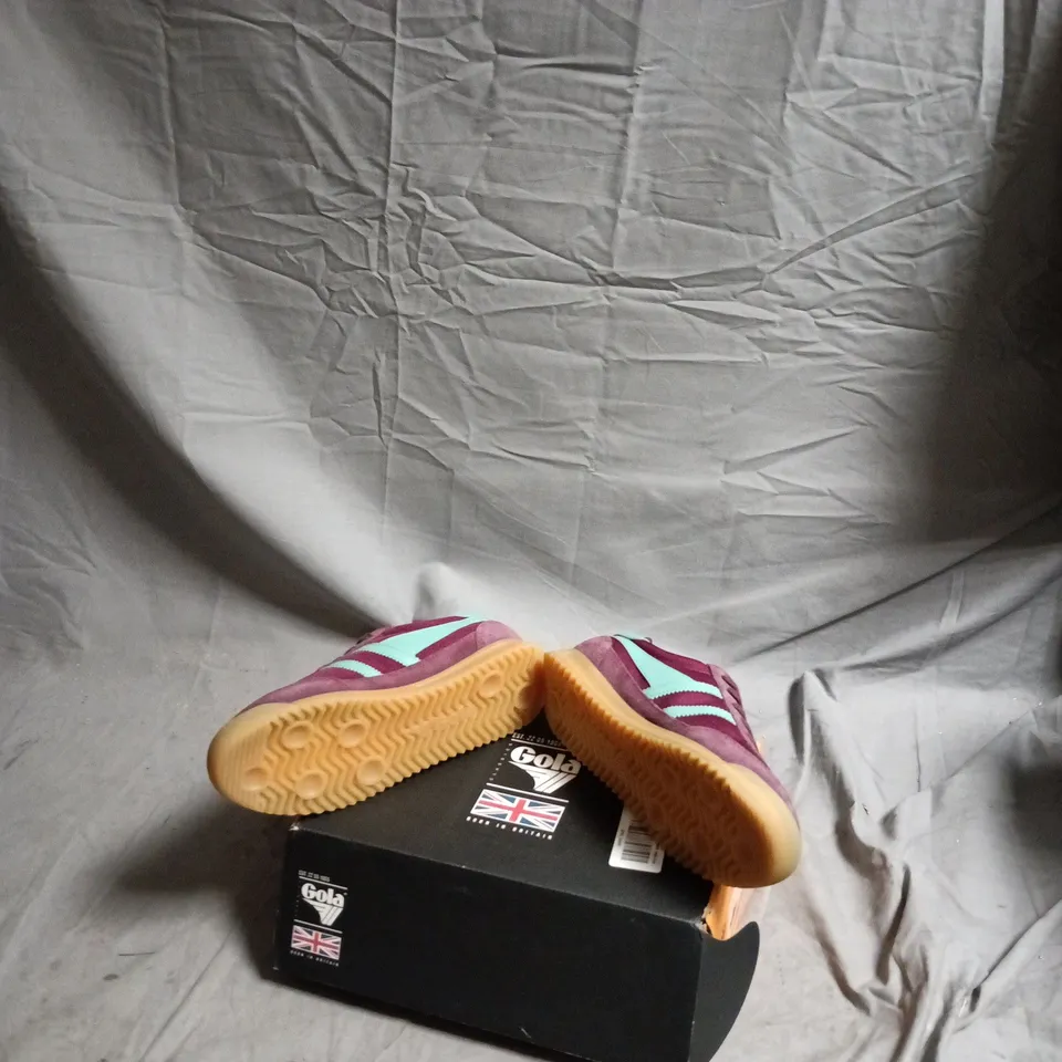 GOLA CLASSICS BURGUNDY SUEDE TRAINERS – UK 6 WITH TEAL STRIPES