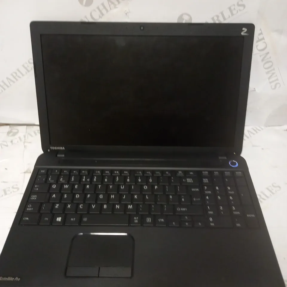TOSHIBA SATELLITE PRO C50-A-136 LAPTOP
