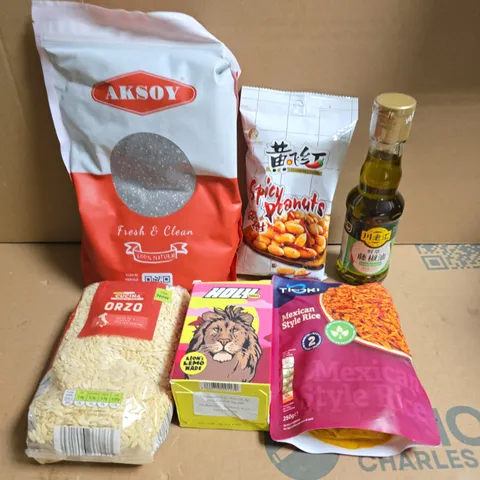 APPROXIMATELY 10 ASSORTED FOOD/DRINK PRODUCTS TO INCLUDE ORZO, MEXICAN RICE, SPICY PEANUTS ETC