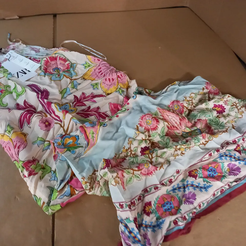 ZARA FLORAL PRINT SLEEVELESS DRESS - XS