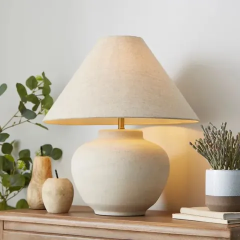 BOXED SANDI CERAMIC TABLE LAMP - NATURAL