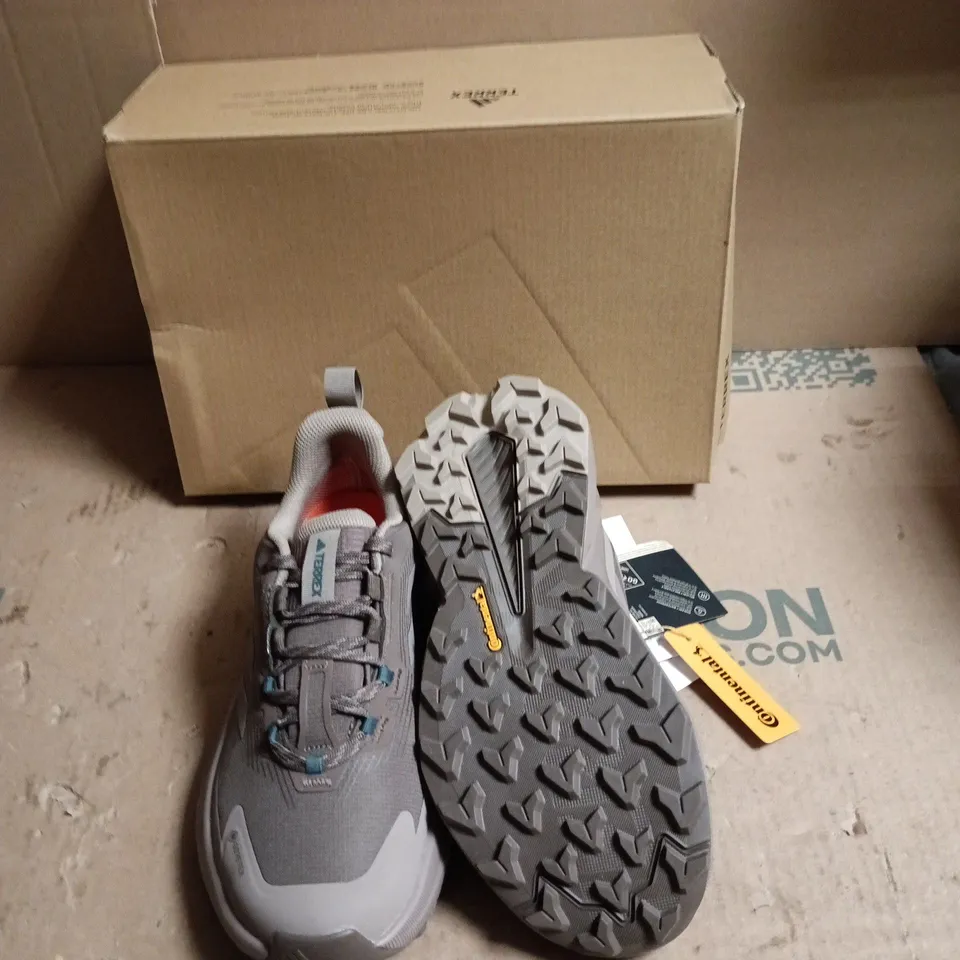  TERREX HIKING SHOES – GREY/BLUE - SIZE UK 4 