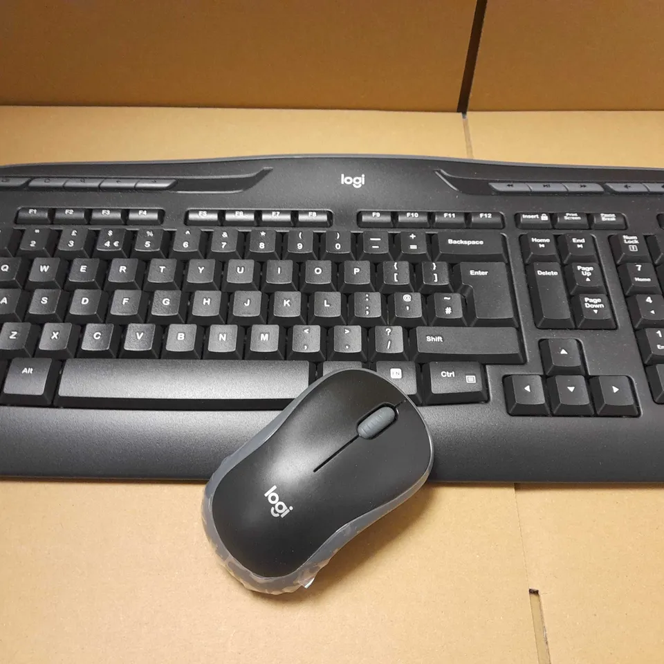 LOGITECH MK330 WIRELESS KEYBOARD