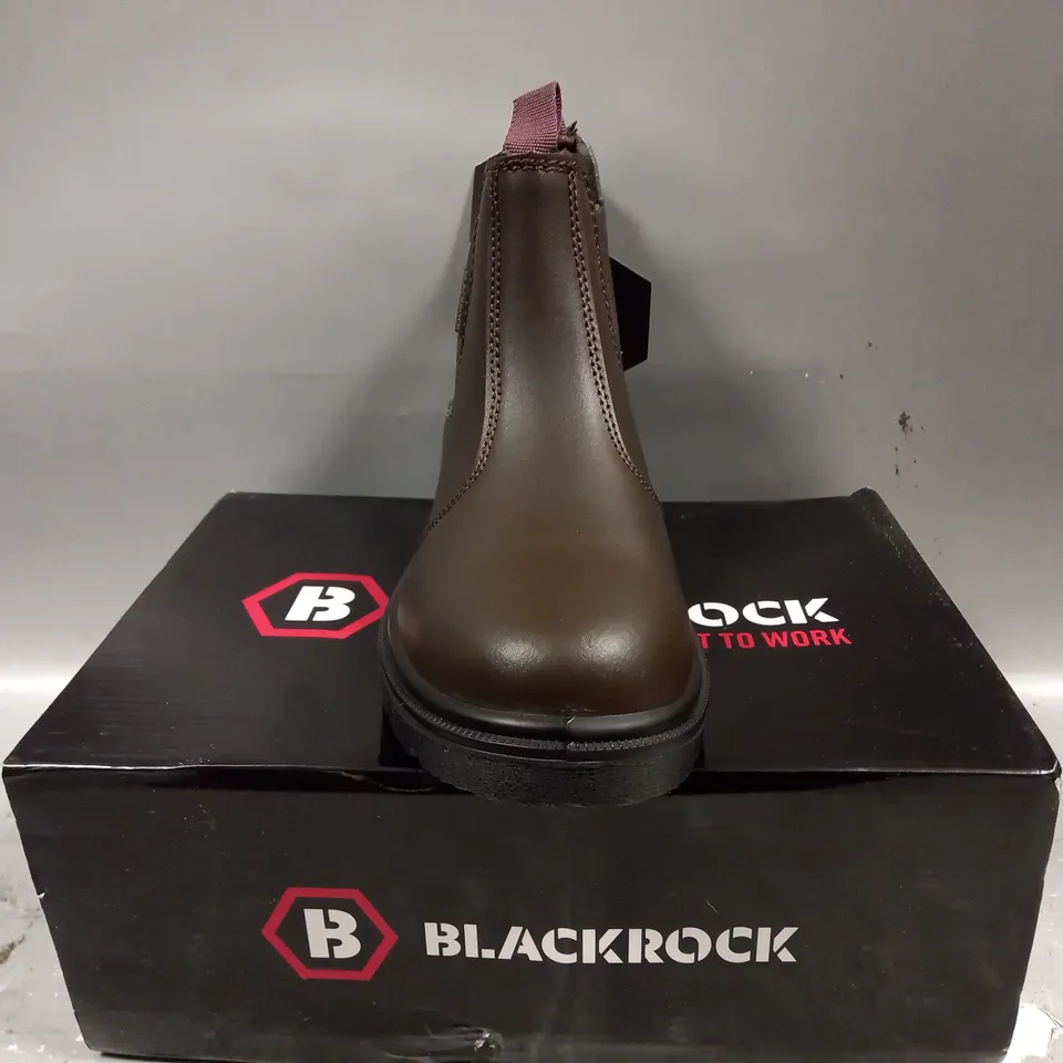 BOXED PAIR OF BLACKROCK DEALER BOOTS IN BROWN UK SIZE 6