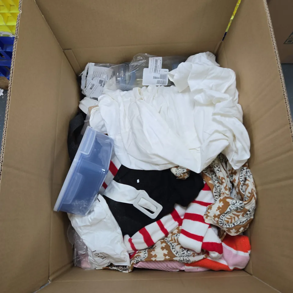 BOX OF APPROXIMATELY 15 ASSORTED ITEMS TO INCLUDE: UK 5.5 VIONIC HEELS 
