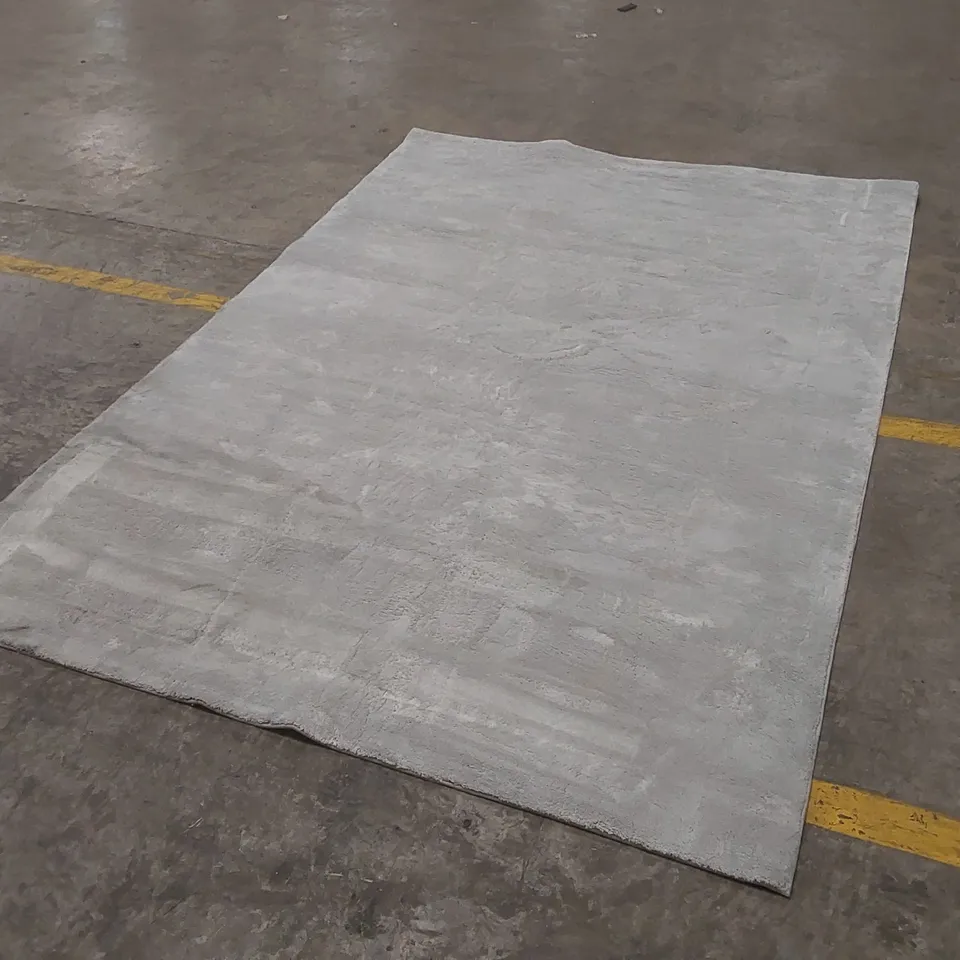 QUALITY DESIGNER AREA RUG - APPROXIMATELY 285 x 197cm