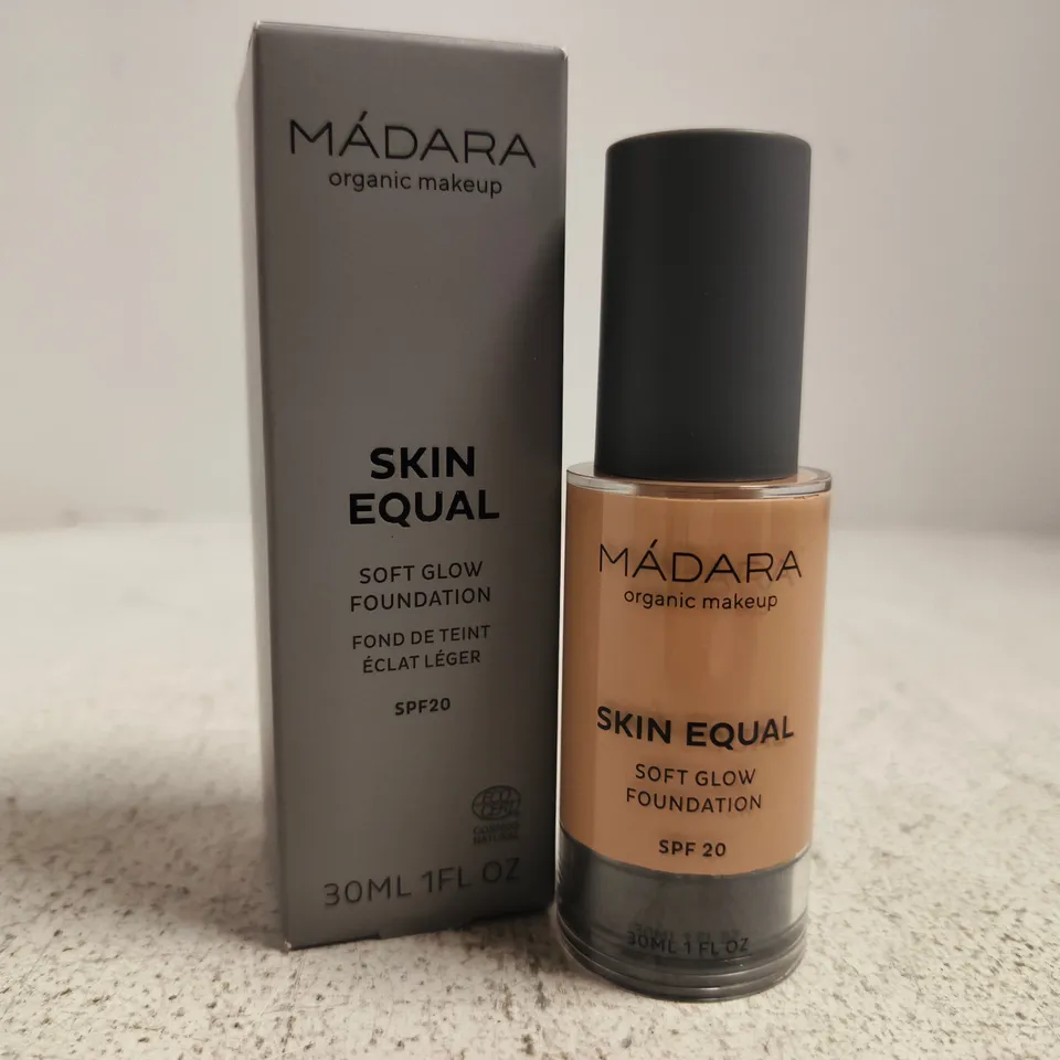 BOXED MADARA SKIN EQUAL SOFT GLOW FOUNDATION 30ML - ROSE IVORY 30 