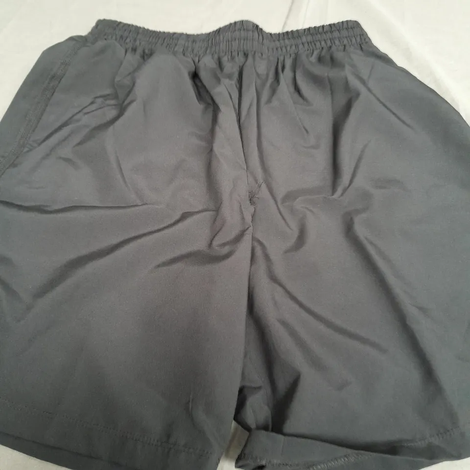 NIKE DRI FIT SHORTS IN BLACK - XL