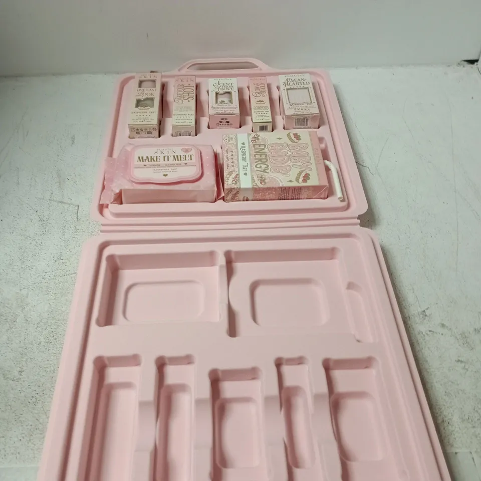 P LOUISE PINK MAKEUP SET WITH STORAGE CASE – ASSORTED COSMETICS