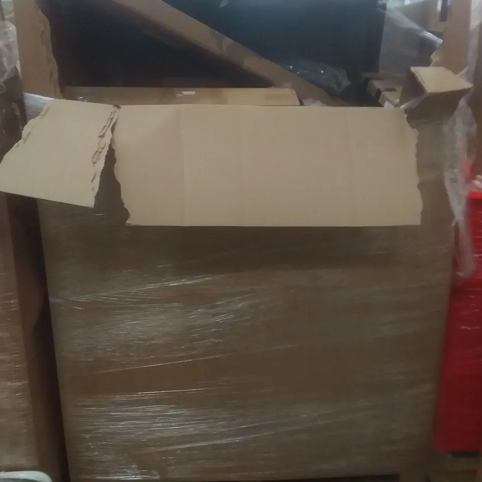 PALLET OF ASSORTED ITEMS INCLUDING GEL SEAT CUSHION, CAMPING CHAIR, SHOE RACK, OUTDOOR GATE