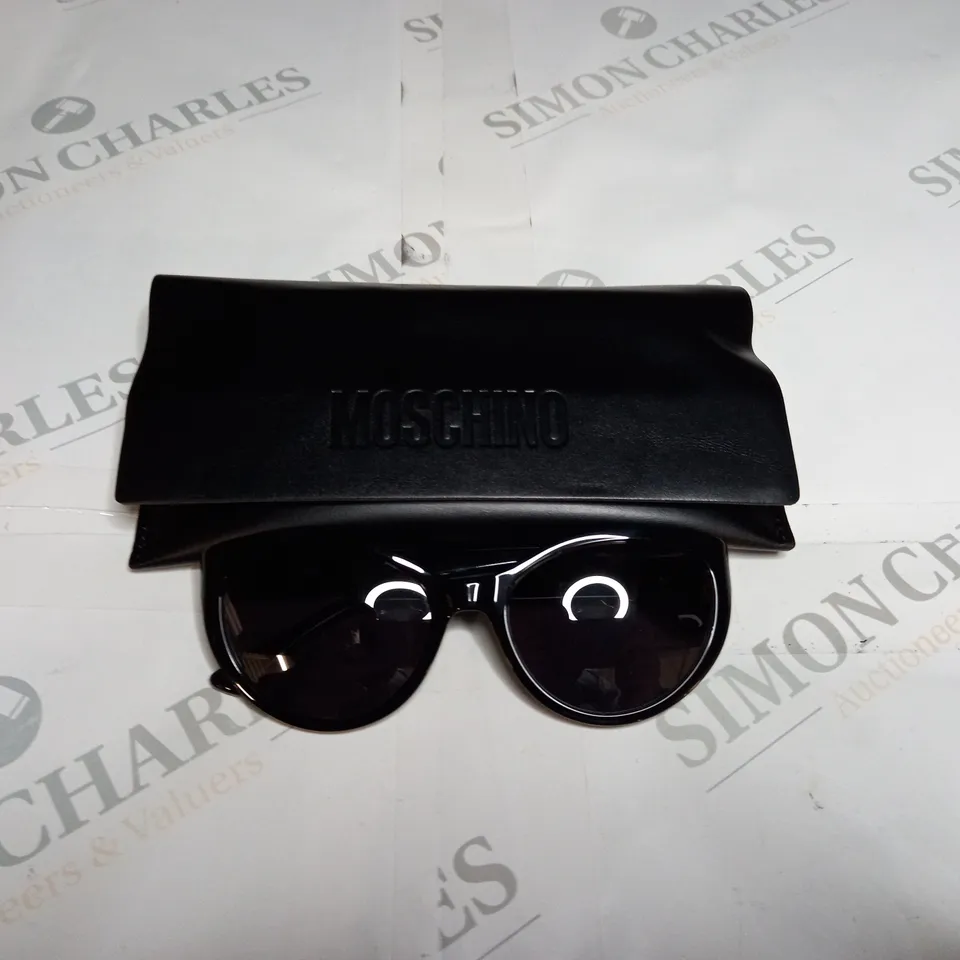 MOSCHINO WOMENS BLACK CAT EYE SUNGLASSES 