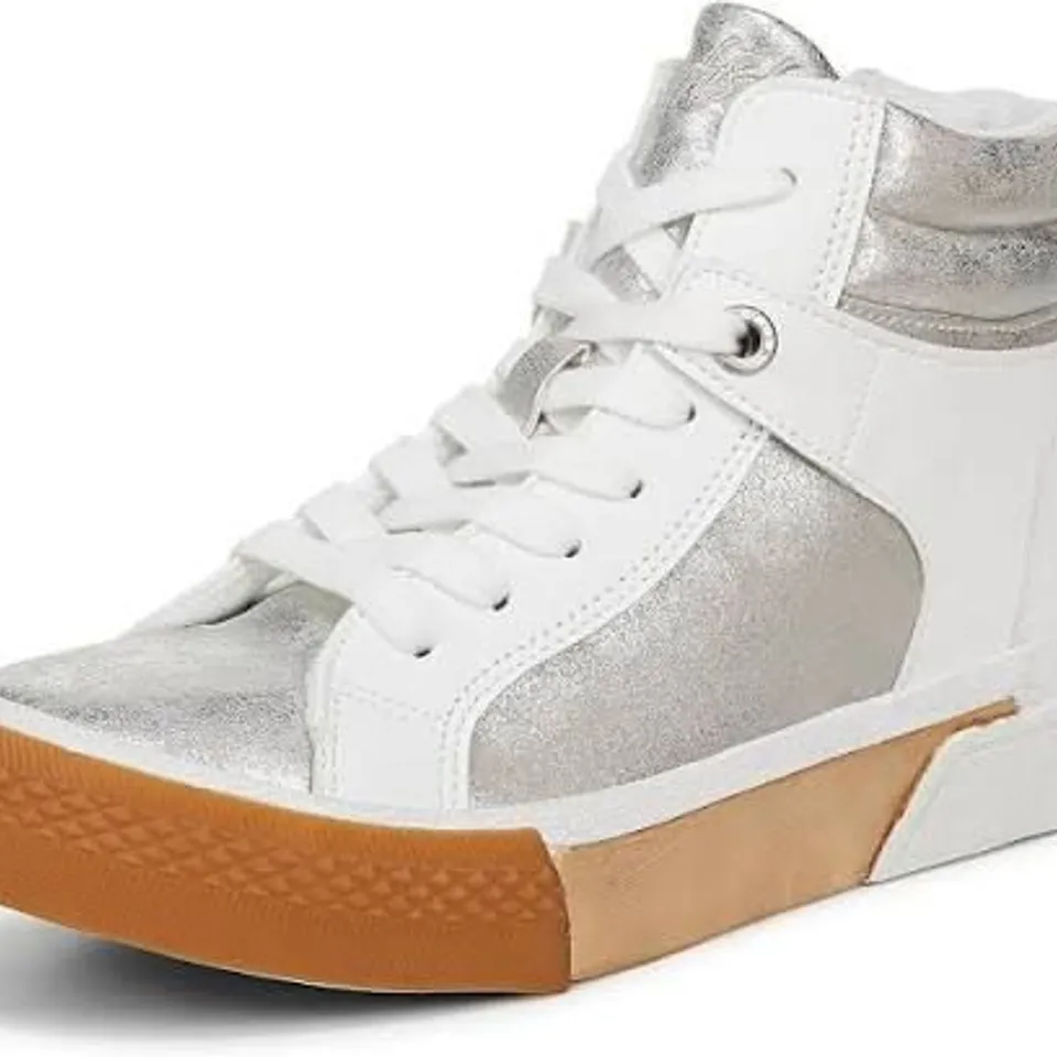 BLOWFISH MALIBU WAVELY HI-TOP SNEAKERS IN WHITE/SILVER SIZE 6