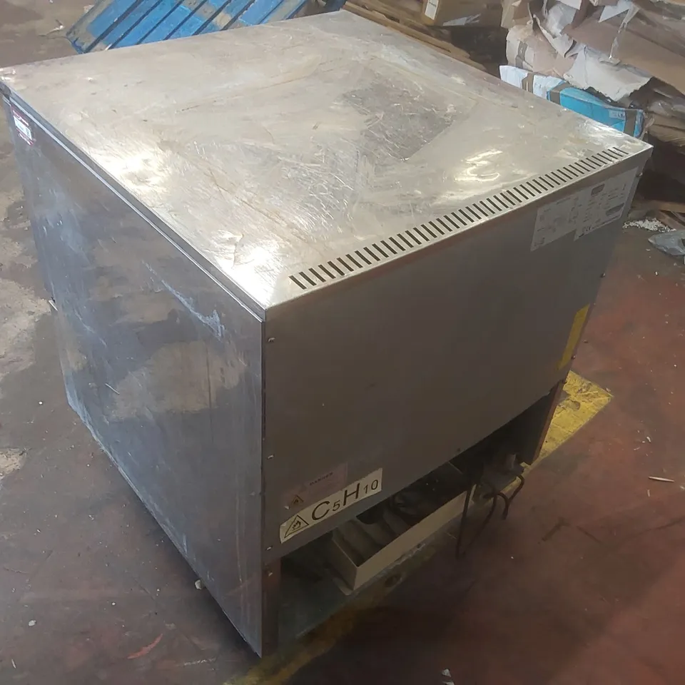 POLAR DN492-02 G-SERIES COMMERCIAL 12 KG BLAST CHILLER/FREEZER