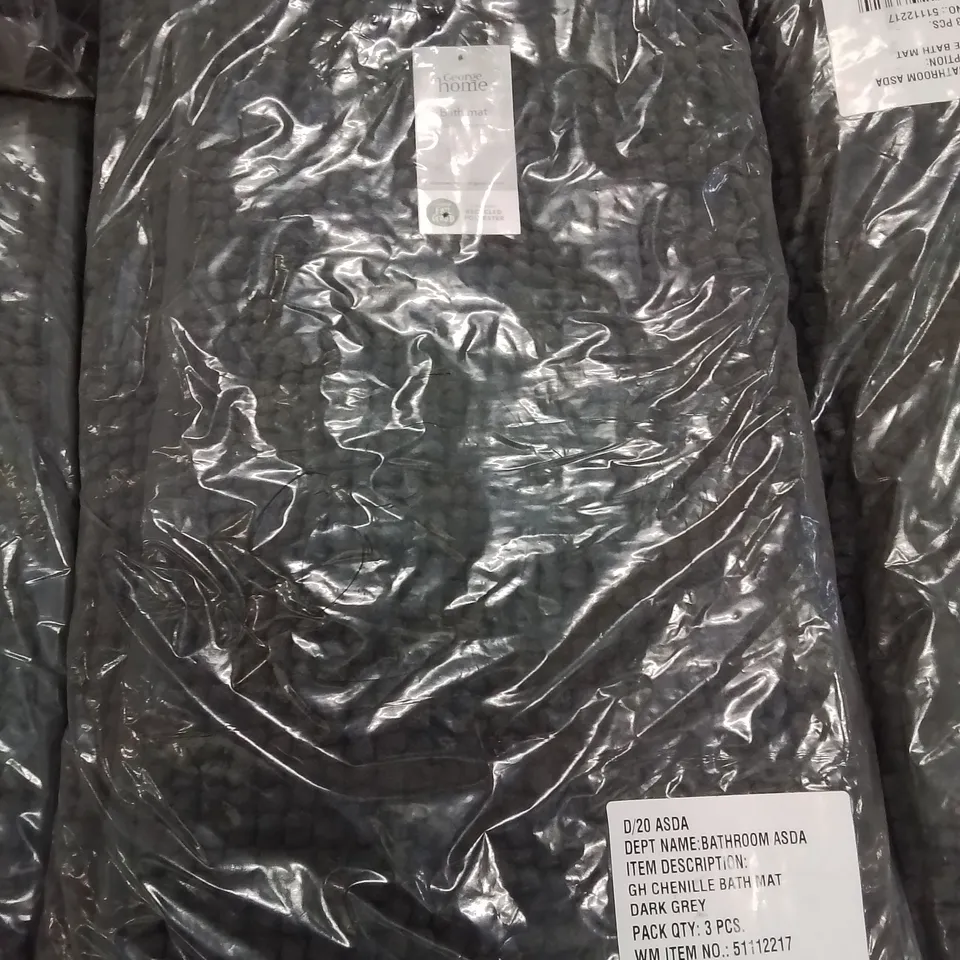 PALLET CONTAINING APPROXIMATELY 80 BRAND NEW CHENILLE DARK GREY BATH MATS