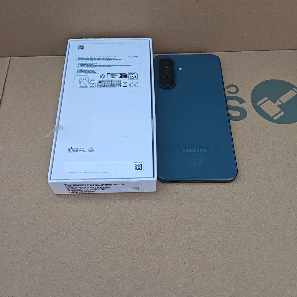 BOXED SAMSUNG GALAXY A37 SMARTPHONE 