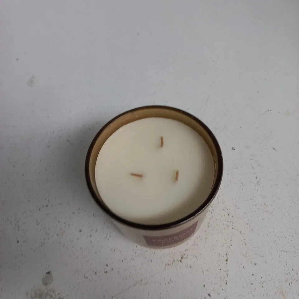 LUXE AMBIENCE SAFFRON ROSE SOY WAX CANDLE – 14 OZ (396 G)
