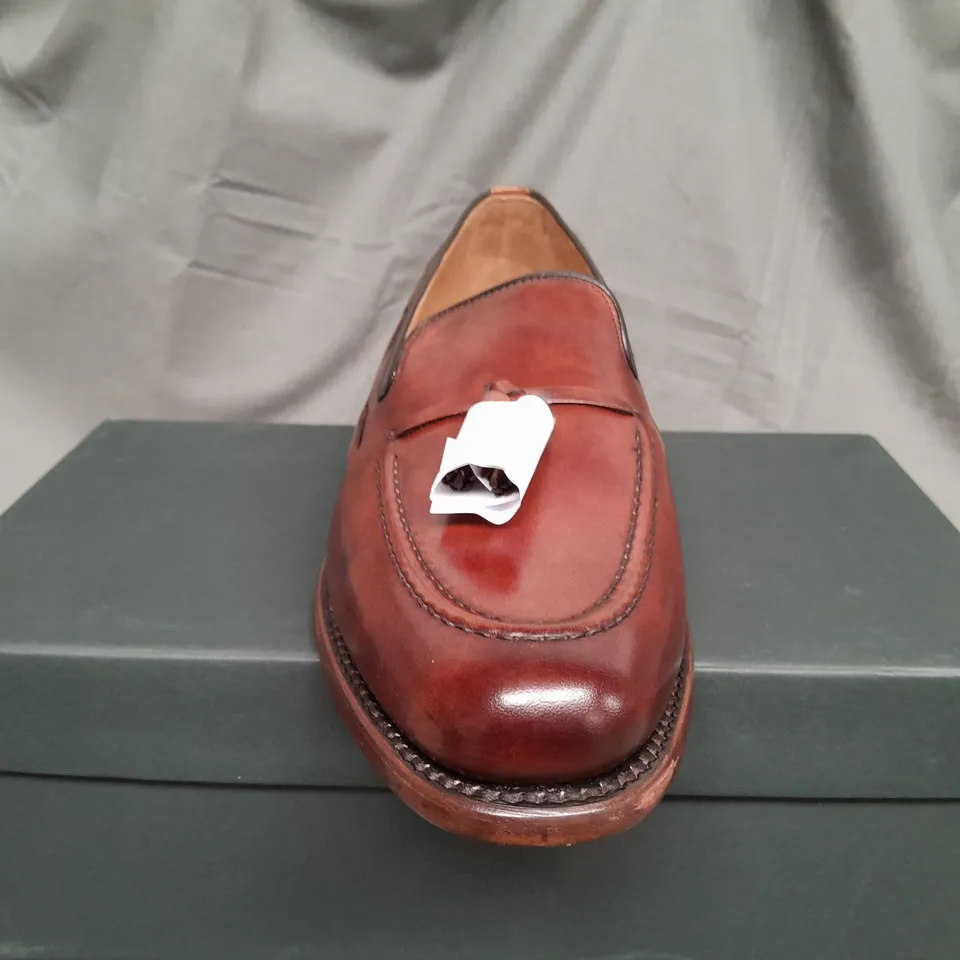 BOXED LOAKA SHOEMAKERS CEDAR CALF CLEATHER BROWN SHOES - UK 9 
